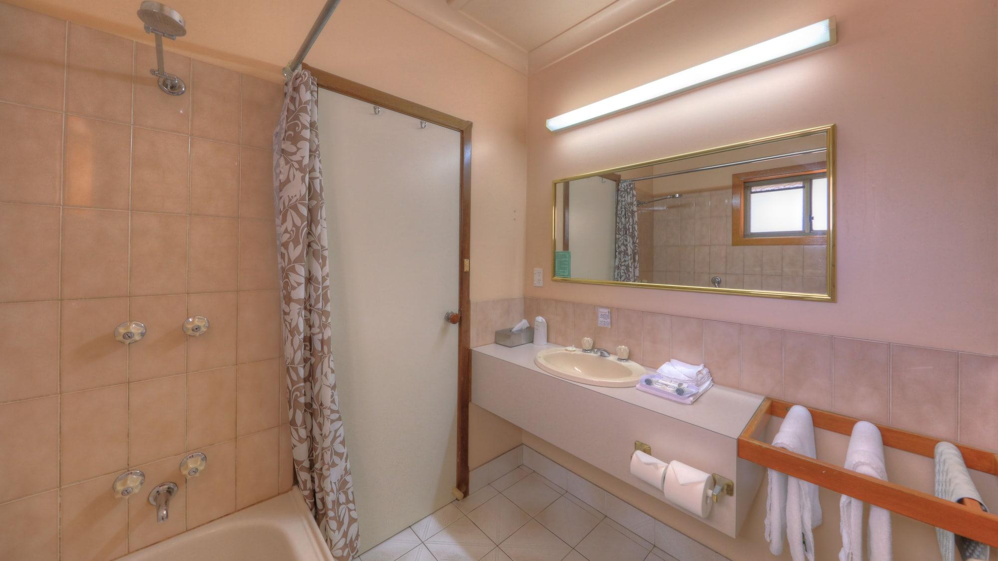 Barrass John Bright Motor Inn 외부 사진